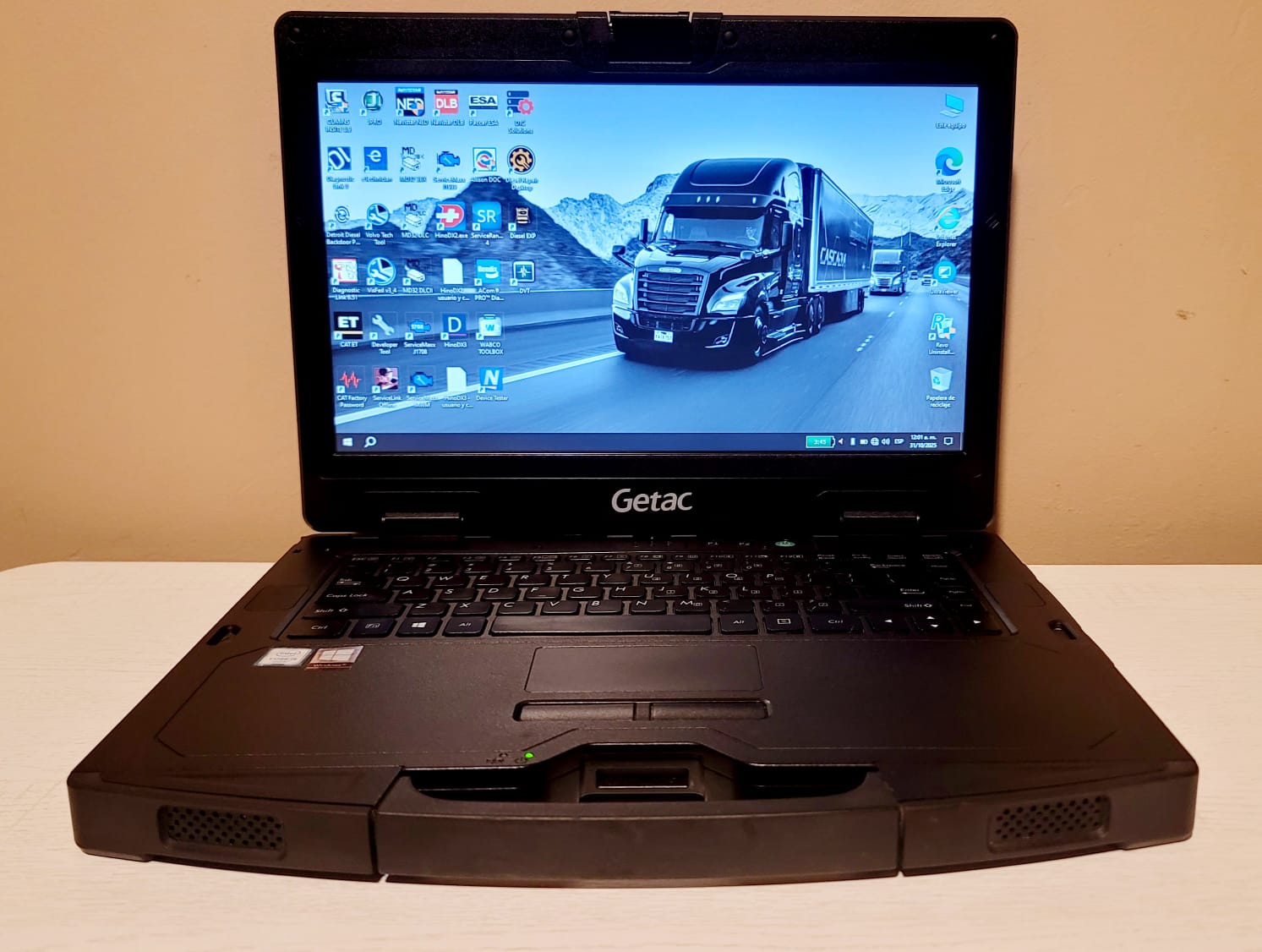 Rugged diagnostic laptop